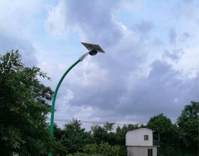 LED太陽(yáng)能庭院燈安裝間距怎么樣控制