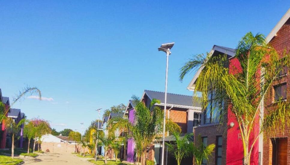 清洗太陽能路燈你知道嗎？