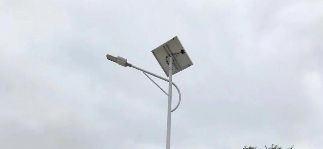 太陽(yáng)能路燈組件接線(xiàn)問(wèn)題